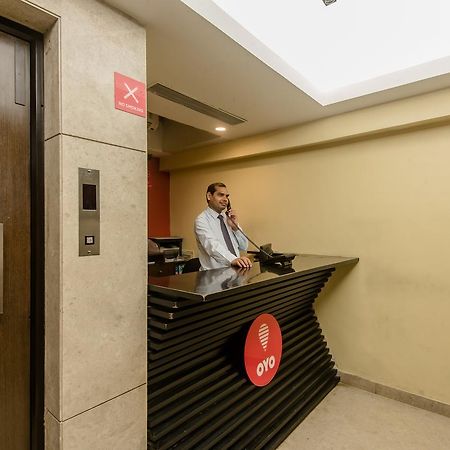 Oyo Flagship 584 Santacruz East Hotel Malad Bagian luar foto